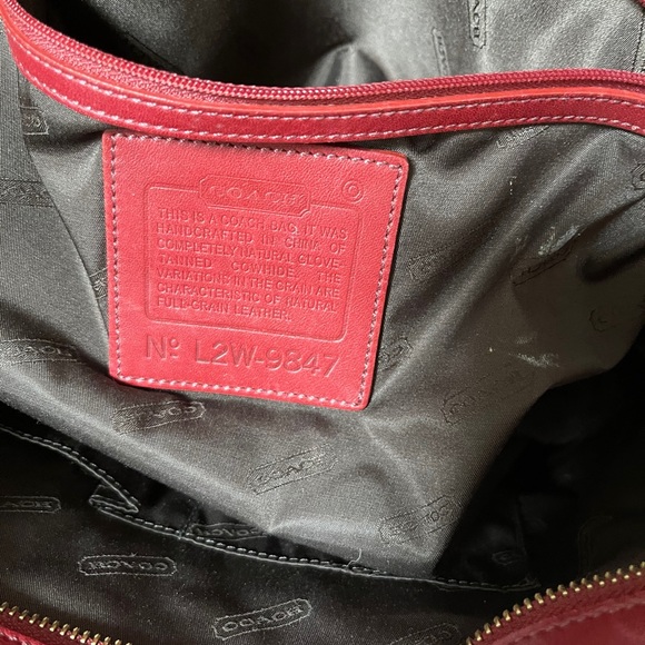 Coach red purse 👛 ❤️❤️❤️ - Picture 7 of 9